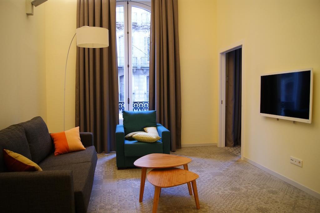 Uma Suites Pau Claris Barcelona Ruang foto