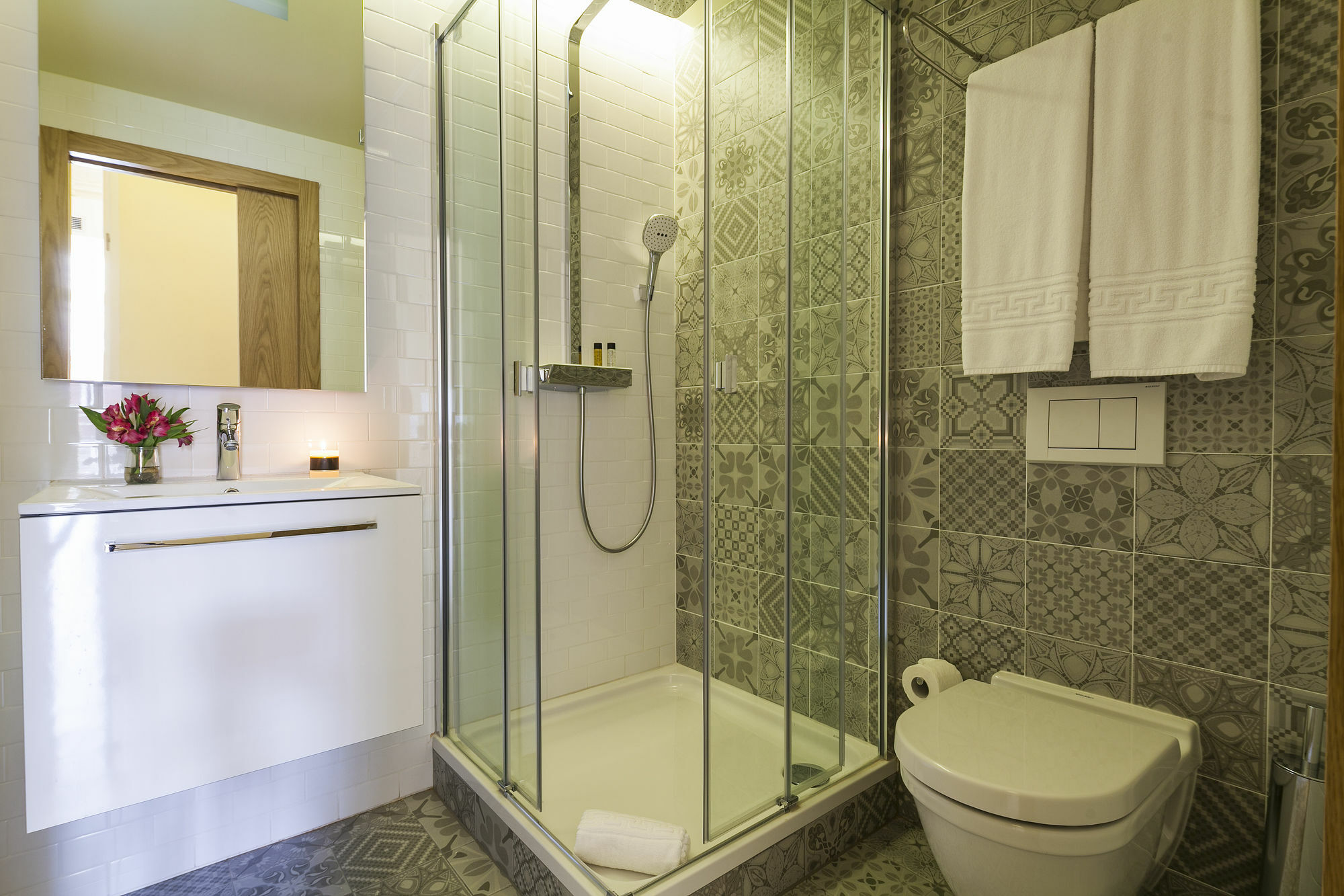 Uma Suites Pau Claris Barcelona Bagian luar foto